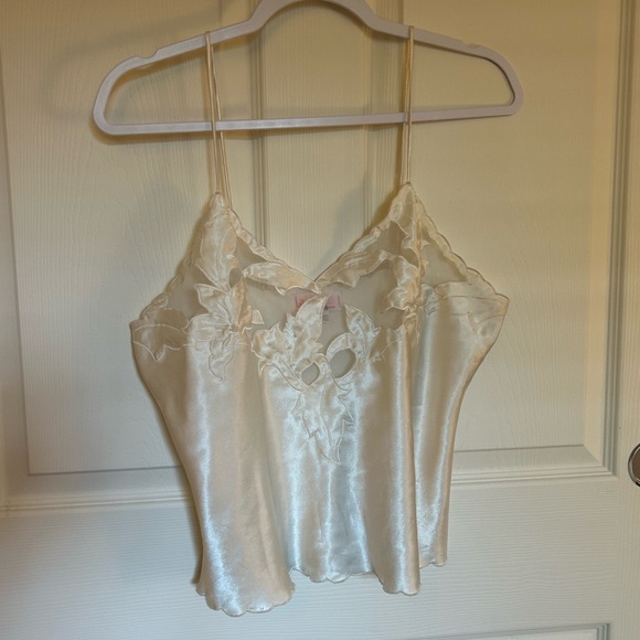 LA Lingerie white lacy top - Picture 1 of 9